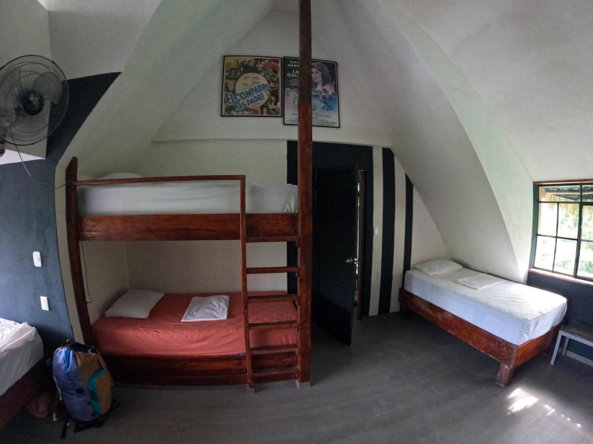 Zephyr River Lodge Lanquin Bilik gambar